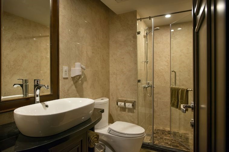 Du Thuyền Paradise Elegance Hạ Long